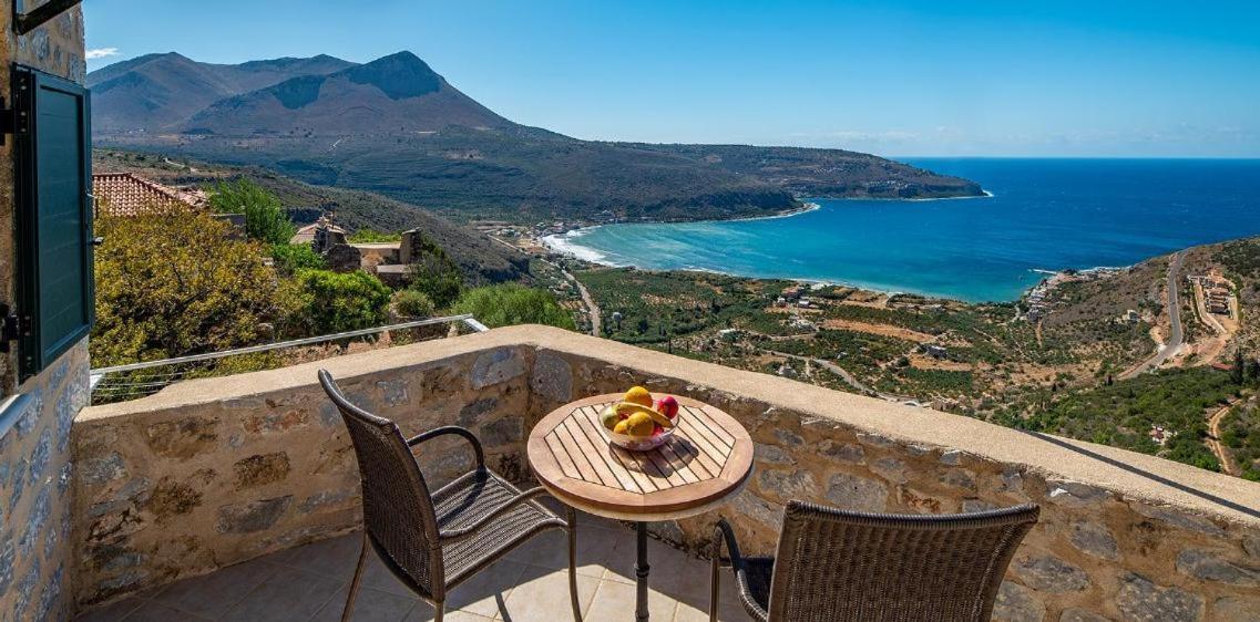 Апартаменты Olga'S House Неон-Оитилон Экстерьер фото