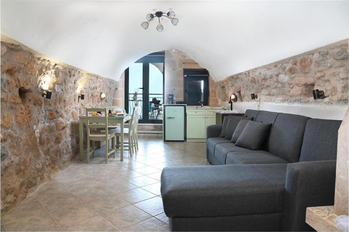 Апартаменты Olga'S House Неон-Оитилон Экстерьер фото